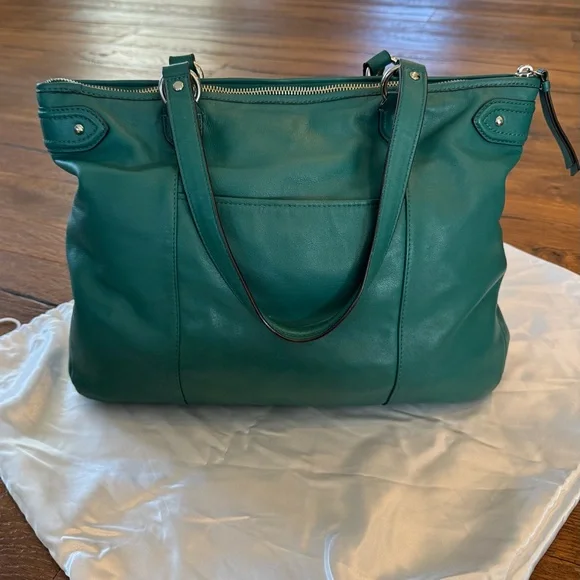 Coach Daisy Emma Jade Soft Leather Shoulder Bag with Navy Interior - Picture 2 of 16